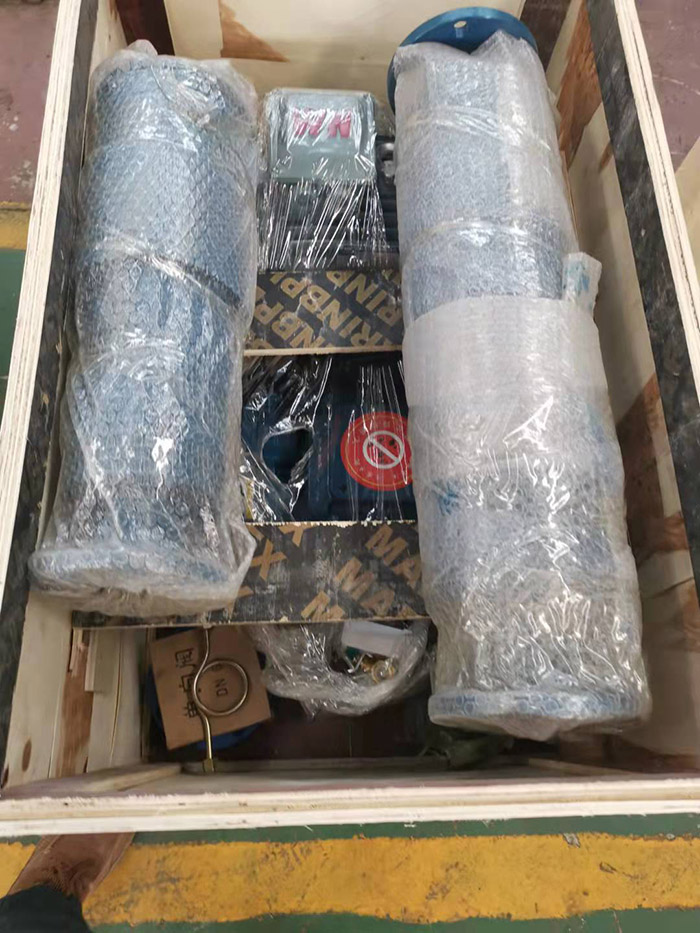 罗茨鼓风机(图1)